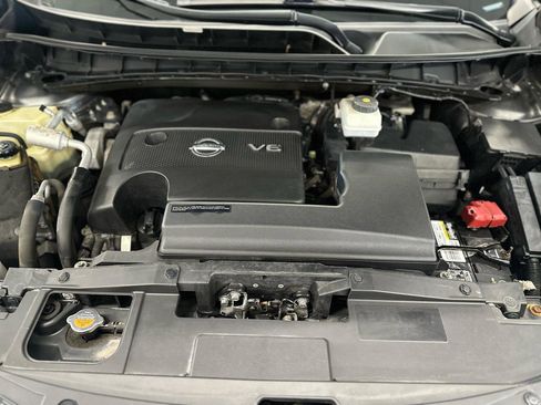 Used 2016 Nissan Murano S w/ Navigation Package AWD/4WD image 26