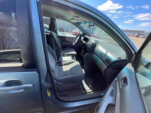 Used 2009 Toyota Sienna CE image 28