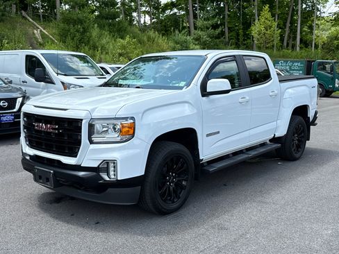 Used 2022 GMC Canyon Elevation w/ Driver Alert Package AWD/4WD image 3