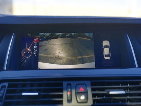 Used 2015 BMW 528i Sedan image 9