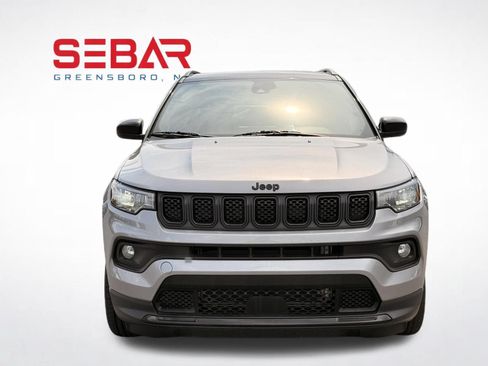Used 2023 Jeep Compass Latitude AWD/4WD image 5