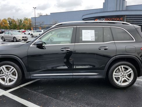 Used 2020 Mercedes-Benz GLB 250 w/ Premium Package image 8