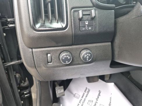 Used 2018 Chevrolet Colorado ZR2 image 25