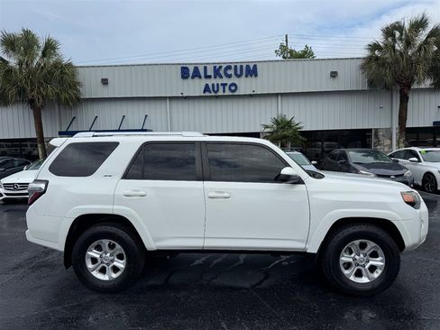 Used 2018 Toyota 4Runner SR5 RWD image 1