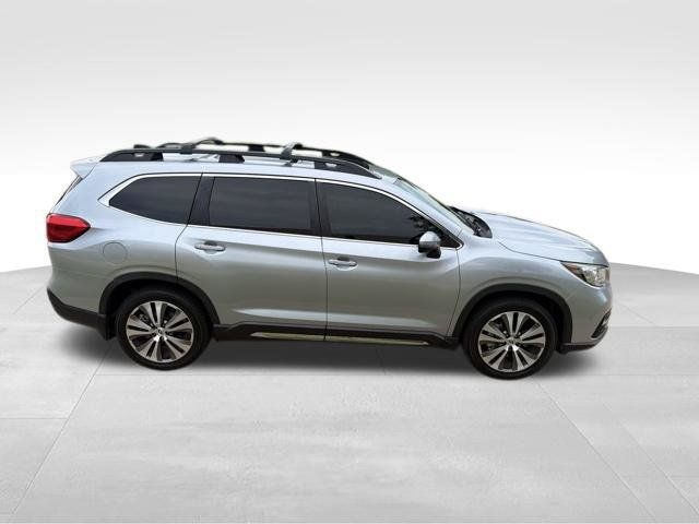 Used 2022 Subaru Ascent Limited w/ Technology Package AWD/4WD image 2