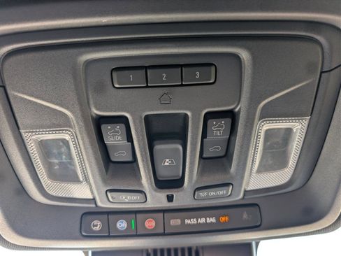 Used 2022 Chevrolet Silverado 1500 High Country w/ High Country Premium Package image 28