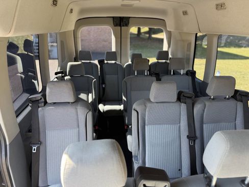 Used 2018 Ford Transit 350 XLT image 17