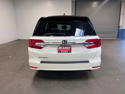 Used 2019 Honda Odyssey EX image 4