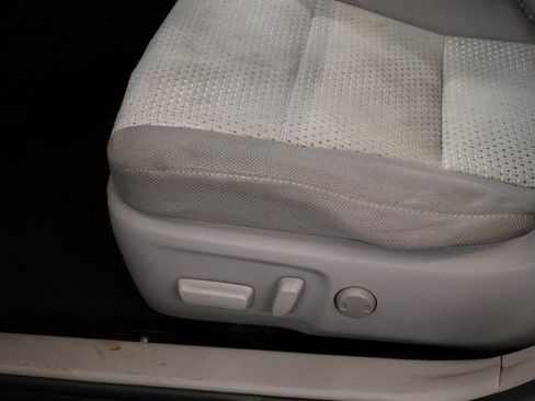 Used 2012 Toyota Camry SE image 18