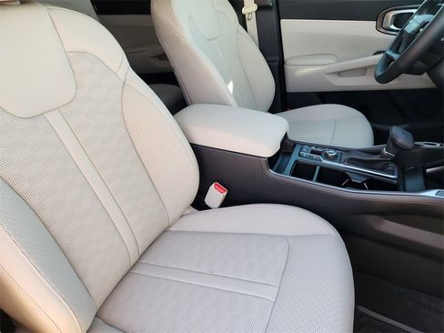 New 2026 Kia Sorento S w/ S Panoramic Sunroof Package image 10