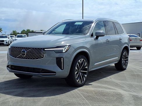 New 2026 Volvo XC90 B6 Plus w/ Protection Package Premier image 3