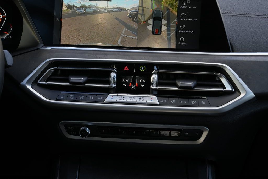 Used 2023 BMW X5 xDrive40i w/ Premium Package AWD/4WD image 49