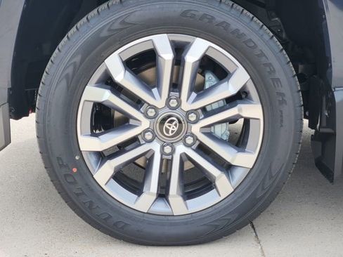 New 2026 Toyota 4Runner Limited AWD/4WD image 9