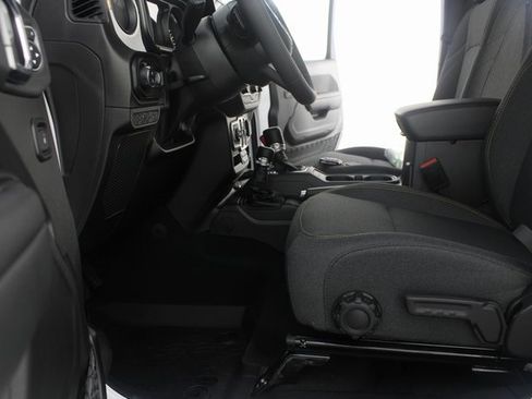 New 2026 Jeep Gladiator Sport image 15