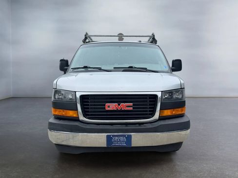 Used 2020 GMC Savana 3500 w/ Driver Convenience Package RWD image 5