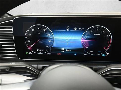 New 2026 Mercedes-Benz GLS 580 4MATIC image 12