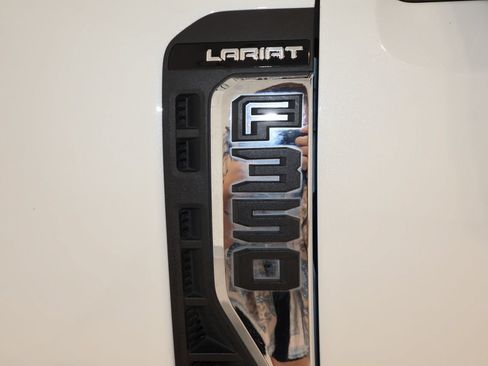 Used 2023 Ford F350 Lariat w/ Chrome Package AWD/4WD image 35