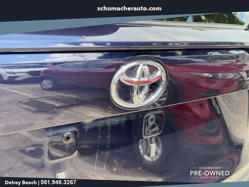 Used 2025 Toyota RAV4 XLE FWD image 15