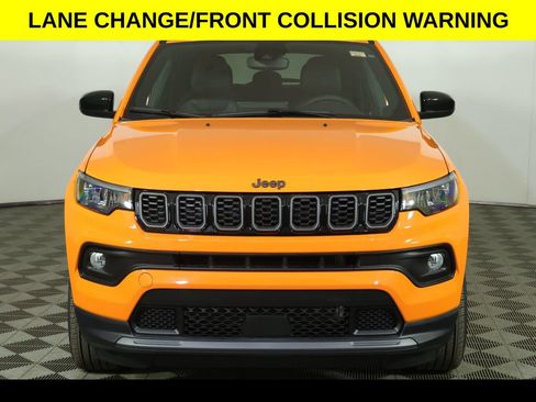 New 2026 Jeep Compass Latitude image 10