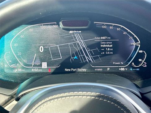 Used 2022 BMW X5 xDrive45e w/ M Sport Package image 12