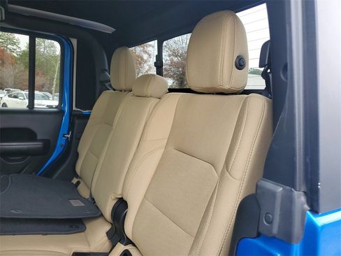 Used 2020 Jeep Gladiator Sport w/ Quick Order Package 24S image 15