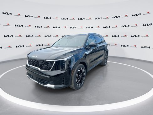Certified 2025 Kia Sorento SX FWD image 4