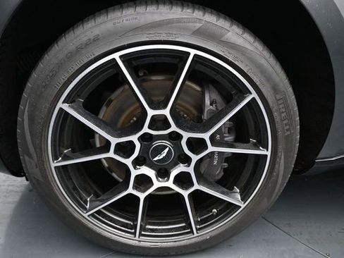 Used 2021 Aston Martin DBX AWD/4WD image 14