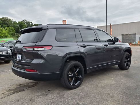 Used 2025 Jeep Grand Cherokee L Limited w/ Luxury Tech Group II AWD/4WD image 8