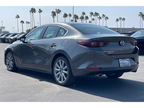 Used 2022 MAZDA MAZDA3 s FWD image 4