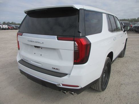 New 2026 GMC Yukon Denali image 4