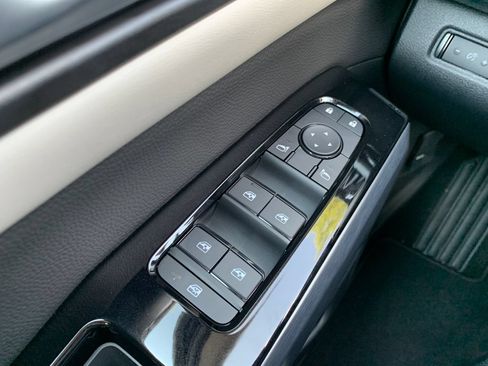 New 2026 Nissan Pathfinder SL w/ SL Premium Package FWD image 20