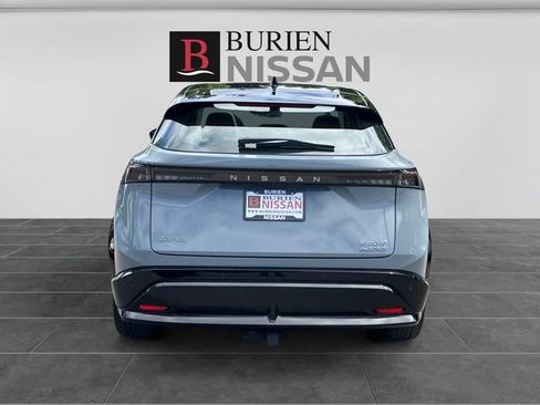Used 2024 Nissan Ariya AWD image 4