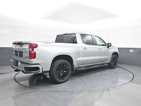 Used 2022 Chevrolet Silverado 1500 RST w/ Rally Edition AWD/4WD image 8
