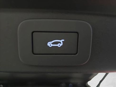 New 2026 Land Rover Range Rover Sport SE image 14