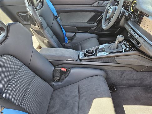 Certified 2025 Porsche 911 GT3 RS image 15