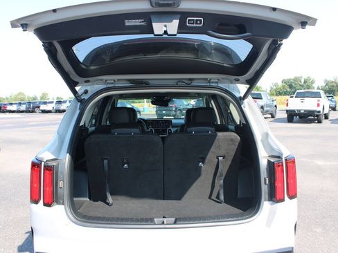 Used 2023 Kia Sorento SX FWD image 13