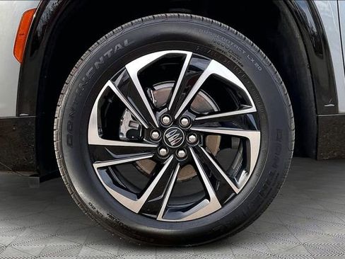 Used 2025 Buick Enclave Sport Touring image 22