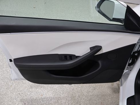 Used 2024 Tesla Model 3 Long Range AWD/4WD image 11