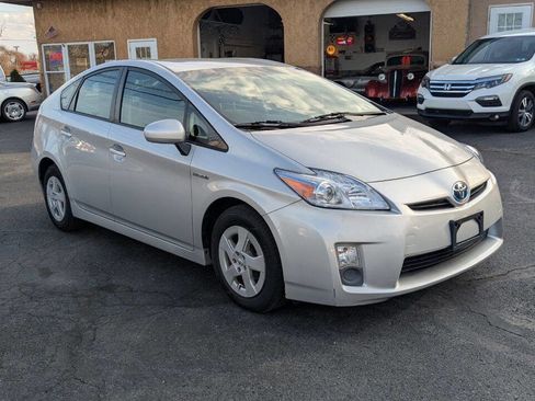 Used 2011 Toyota Prius Two image 1