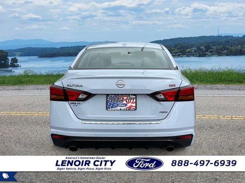 Used 2023 Nissan Altima 2.5 SR AWD/4WD image 4