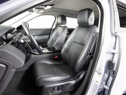 Used 2024 Land Rover Range Rover Velar S image 9