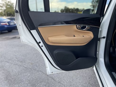 Used 2019 Volvo XC90 T6 Momentum w/ Advanced Package AWD/4WD image 37