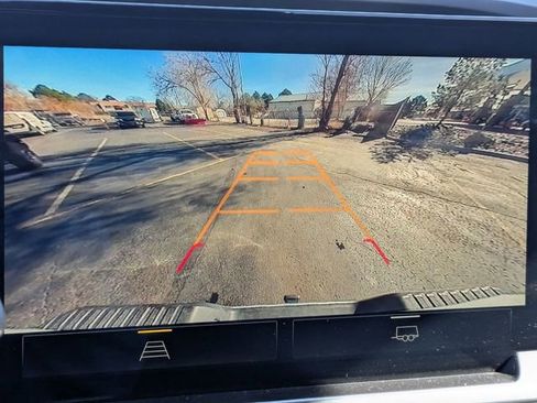 Used 2024 Chevrolet Silverado 2500 LT image 26