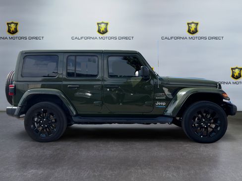 Used 2022 Jeep Wrangler Unlimited Sahara w/ Cold Weather Group image 5