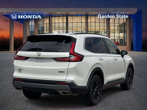 Used 2024 Honda CR-V Sport image 3