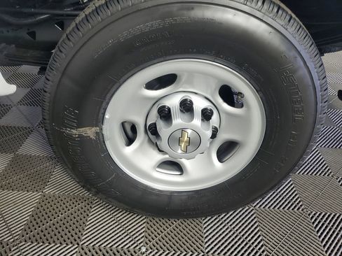 New 2025 Chevrolet Express 2500 w/ Driver Convenience Package image 28