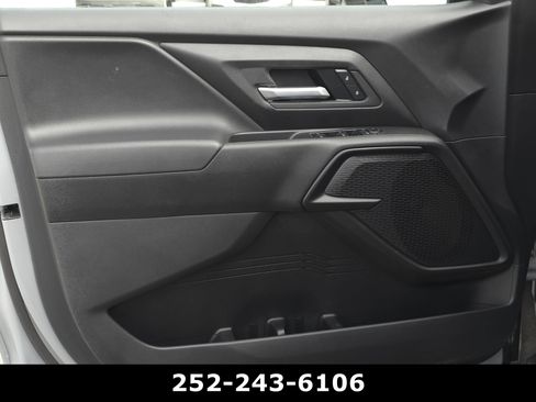 Used 2025 Chevrolet Silverado EV W/T image 32