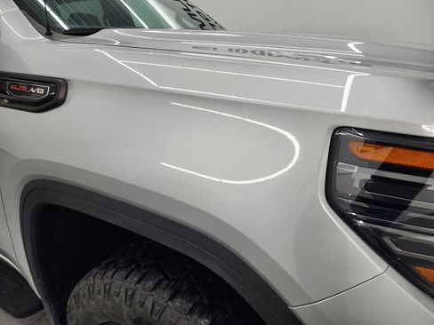 Used 2022 GMC Sierra 1500 AT4X image 24