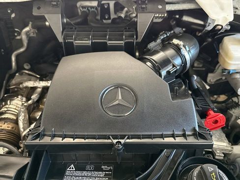 Used 2025 Mercedes-Benz Sprinter 2500 image 24