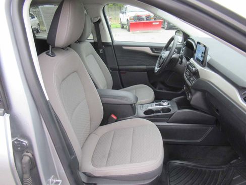 Used 2022 Ford Escape SE w/ SE Sport Appearance Package AWD/4WD image 23